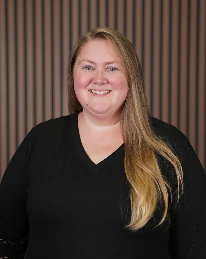 Ashley Brandt, Auctioneer/Realtor®